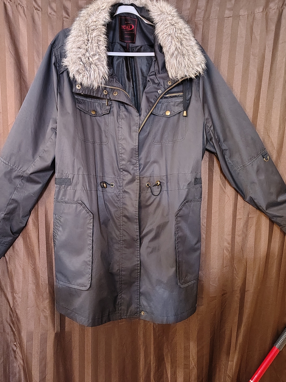 Women’s Faux-Fur Collar Trench Coat in Gray